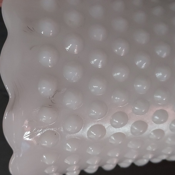 Hobnail Milk Glass Planter/Wide Mouth Vase.GUC. - Picture 5 of 8
